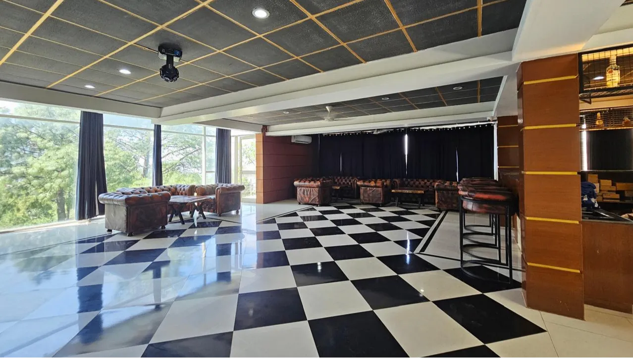 Confrence hall + Bar